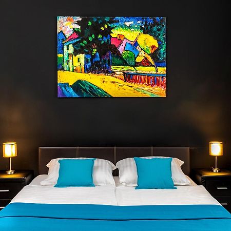 Skackava - Beautiful New Apartment In Direct Centrum, 24H Self Check-In Банска-Бистрица Экстерьер фото
