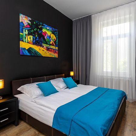 Skackava - Beautiful New Apartment In Direct Centrum, 24H Self Check-In Банска-Бистрица Экстерьер фото
